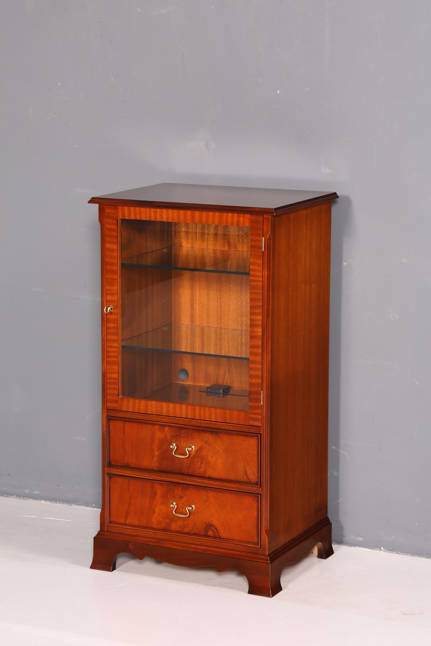 Wunderschöne Englische Vitrine Mahagoni 60er Schrank Vertiko Glasvitrine Bücherschrank