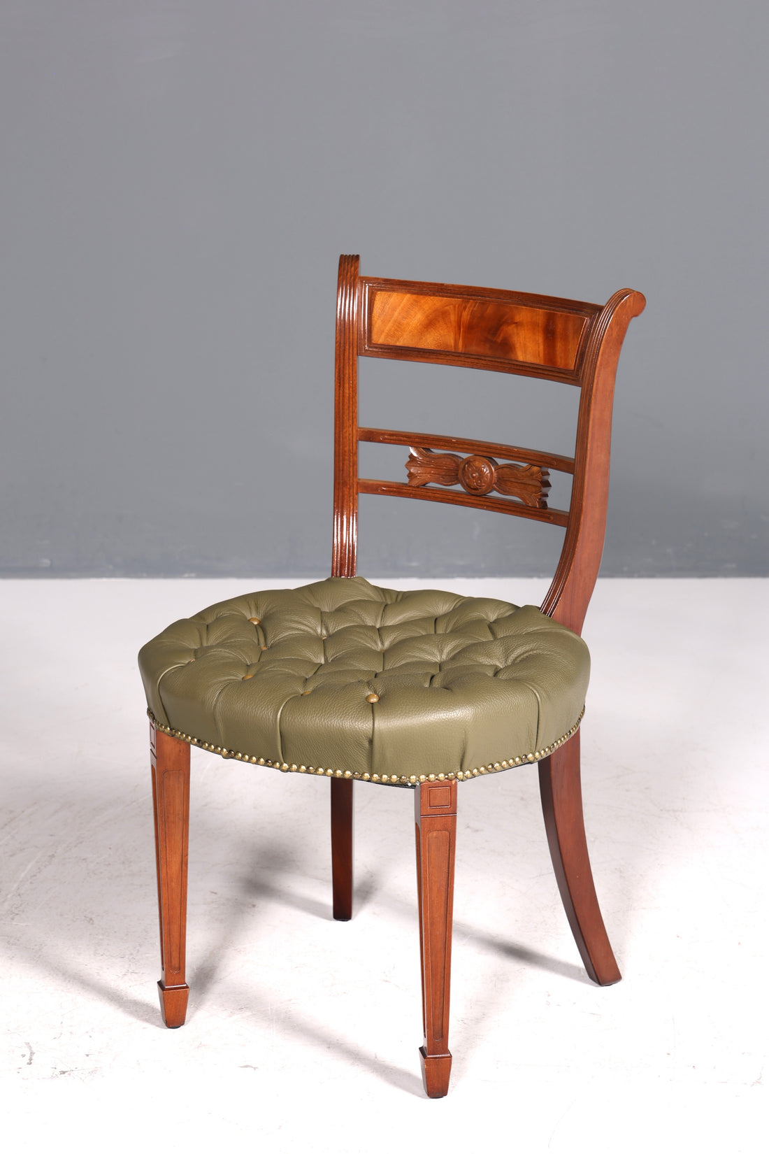 Magnifique fauteuil Chesterfield, chaise secrétaire Anno Dom, chaise de cuisine anglaise en cuir véritable, 2 sur 4