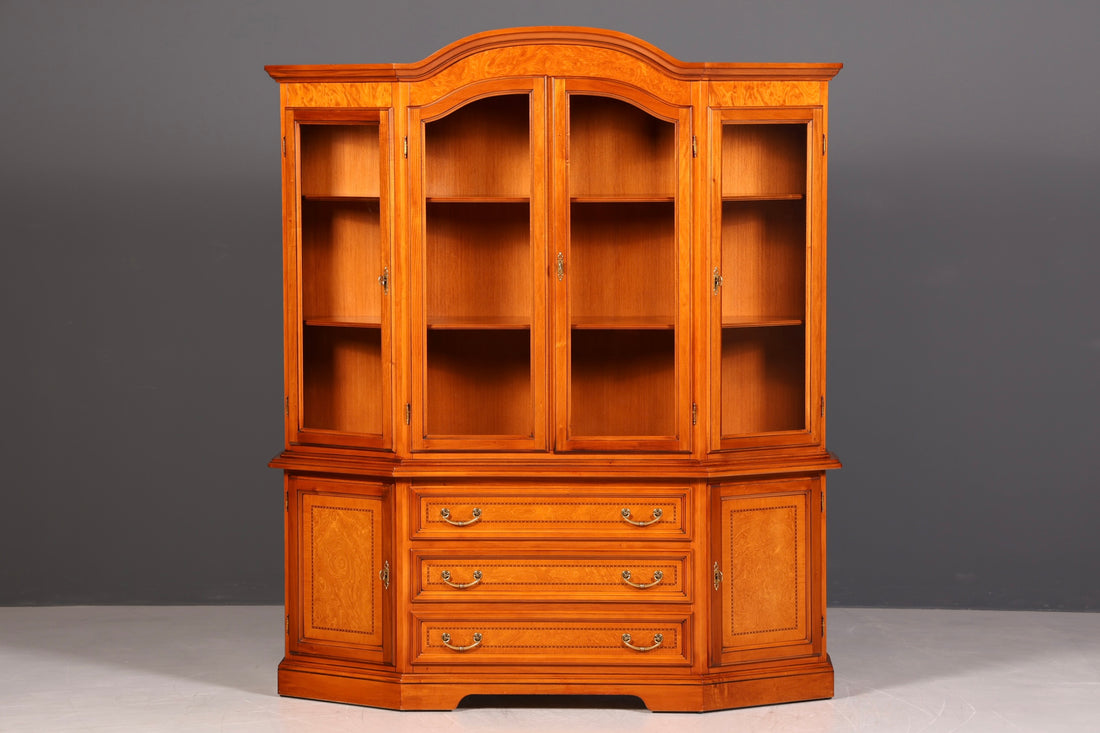 Traumhafte Original Selva Vitrine Antik Stil massiv Holz Buffet Schrank Bibliothek