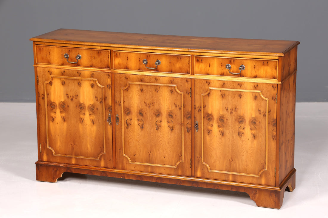 Magnifique buffet anglais, meuble ancien des années 1960, commode