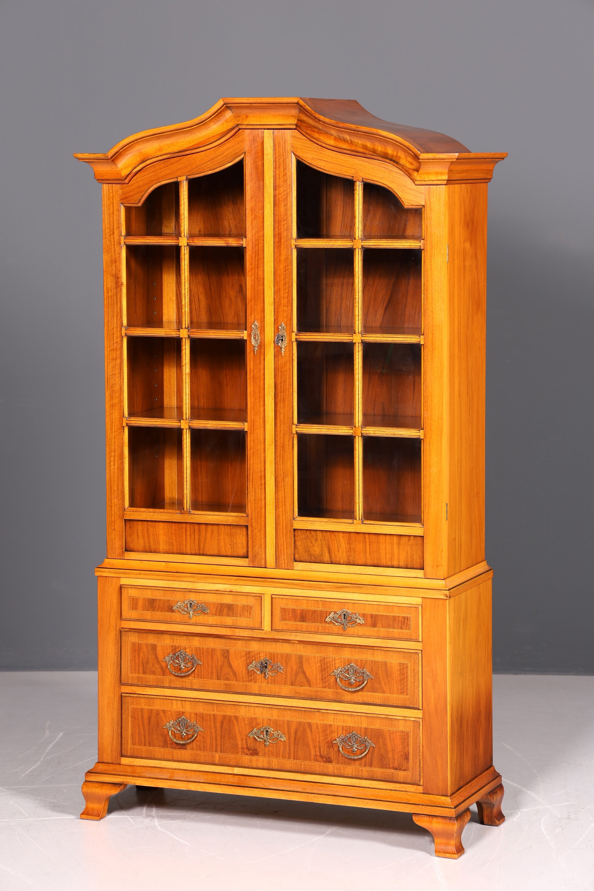 Wunderschöne Englische Vitrine Nussbaum Antik Bücherschrank Bibliothek Schubladen Massiv Holz Vintage