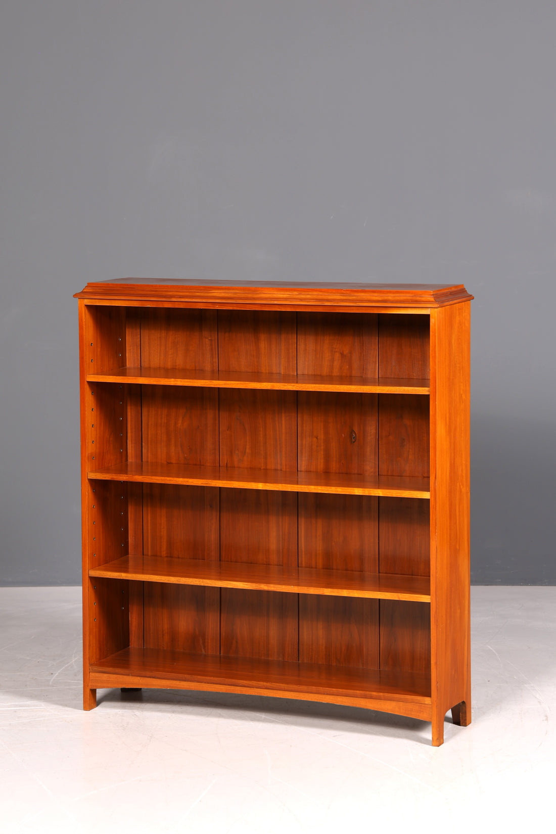 G030 Finish cm Wunderschönes Englisches Bücherregal Eibe Antik Regal Bookshelf Buchablage 60s