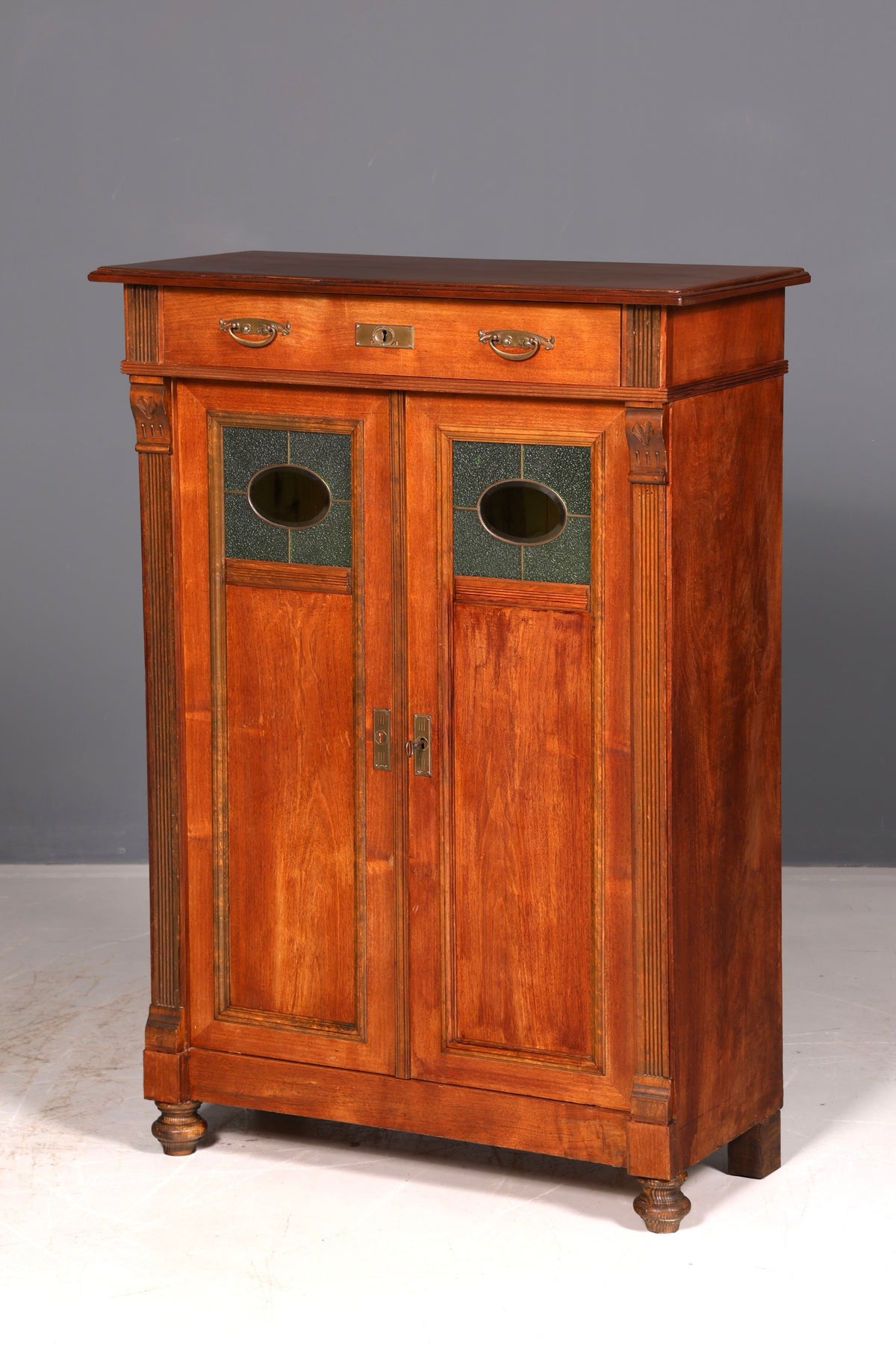 Magnifique meuble de rangement Art nouveau de l’époque Gründerzeit, armoire antique, meuble haut, commode, buffet vintage