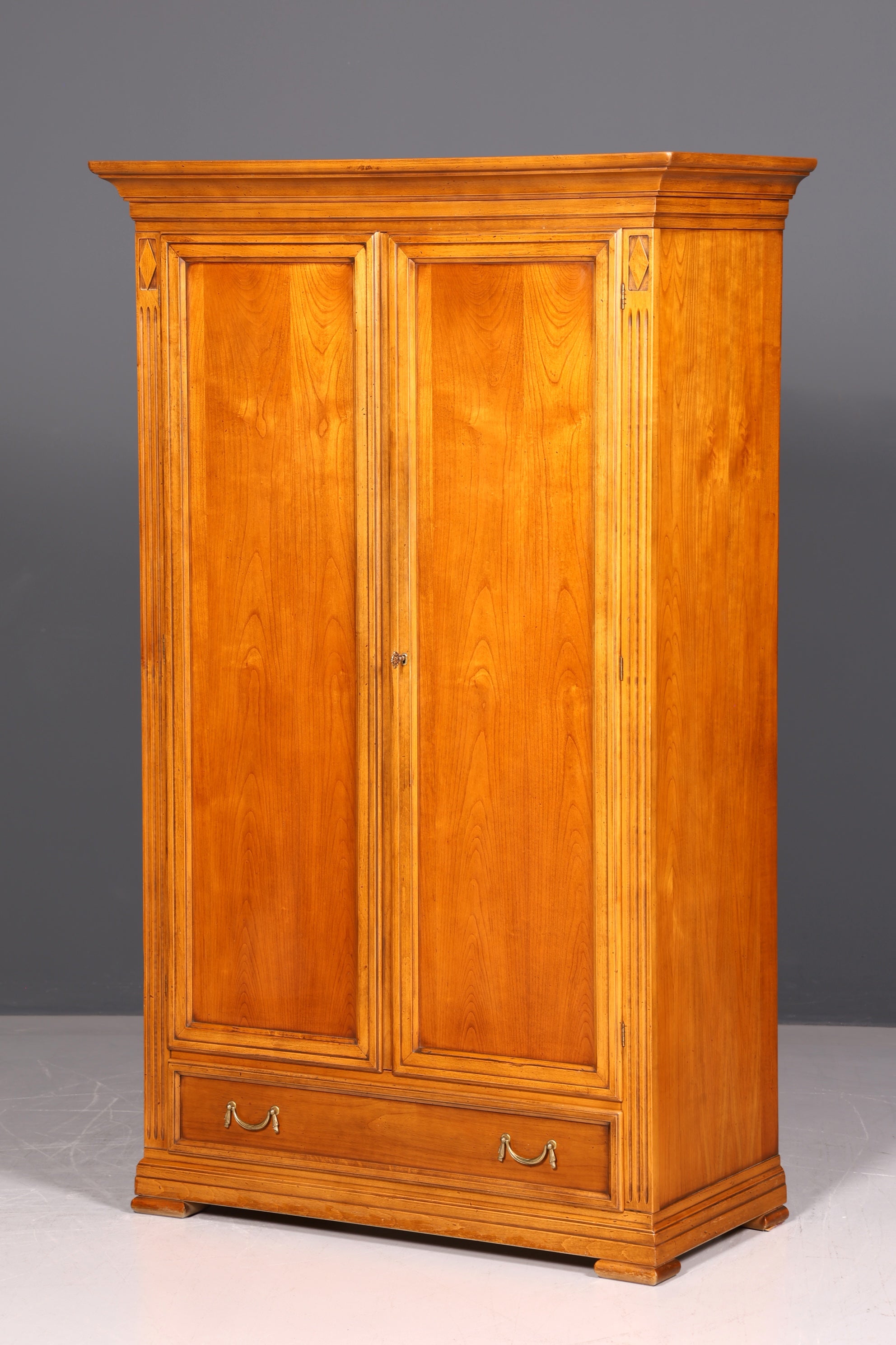 Traumhafter Original Selva Schrank Villa Borghese Antik Stil Massiv Holz Dielenschrank Kleiderschrank