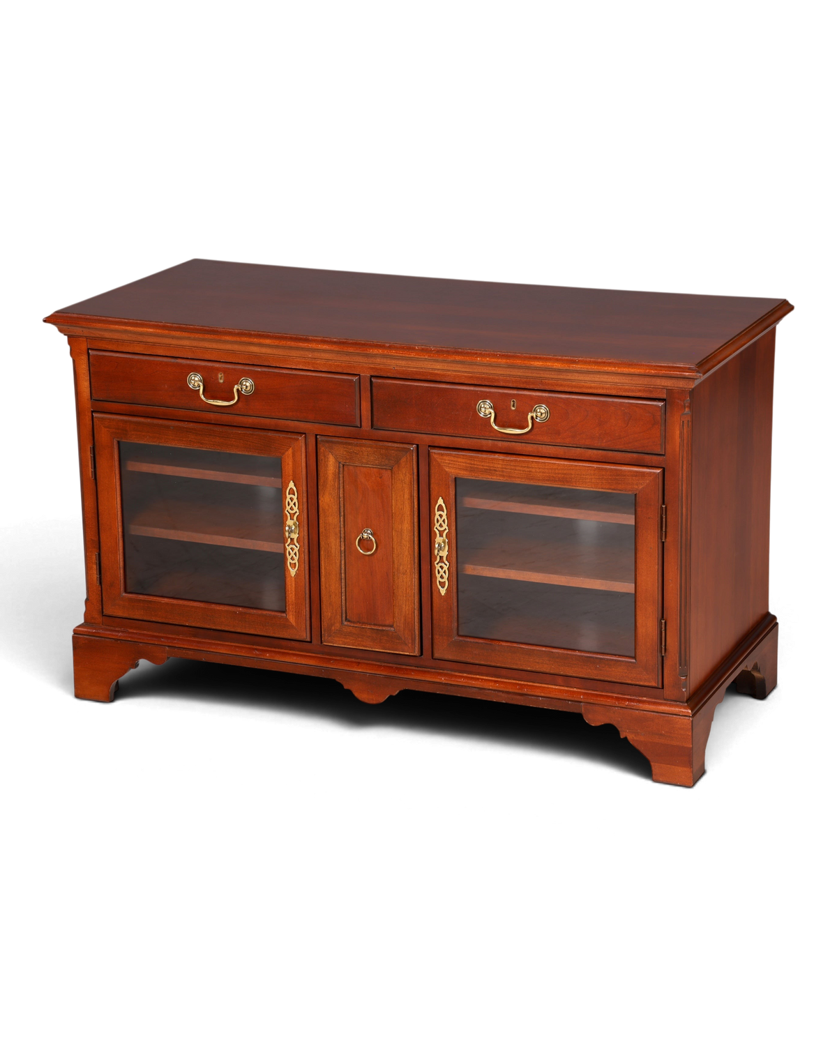 Hauptstadt Möblerei Sideboard aus dunklem Holz mit zwei Schubladen, zwei Glastüren und goldenen Beschlägen