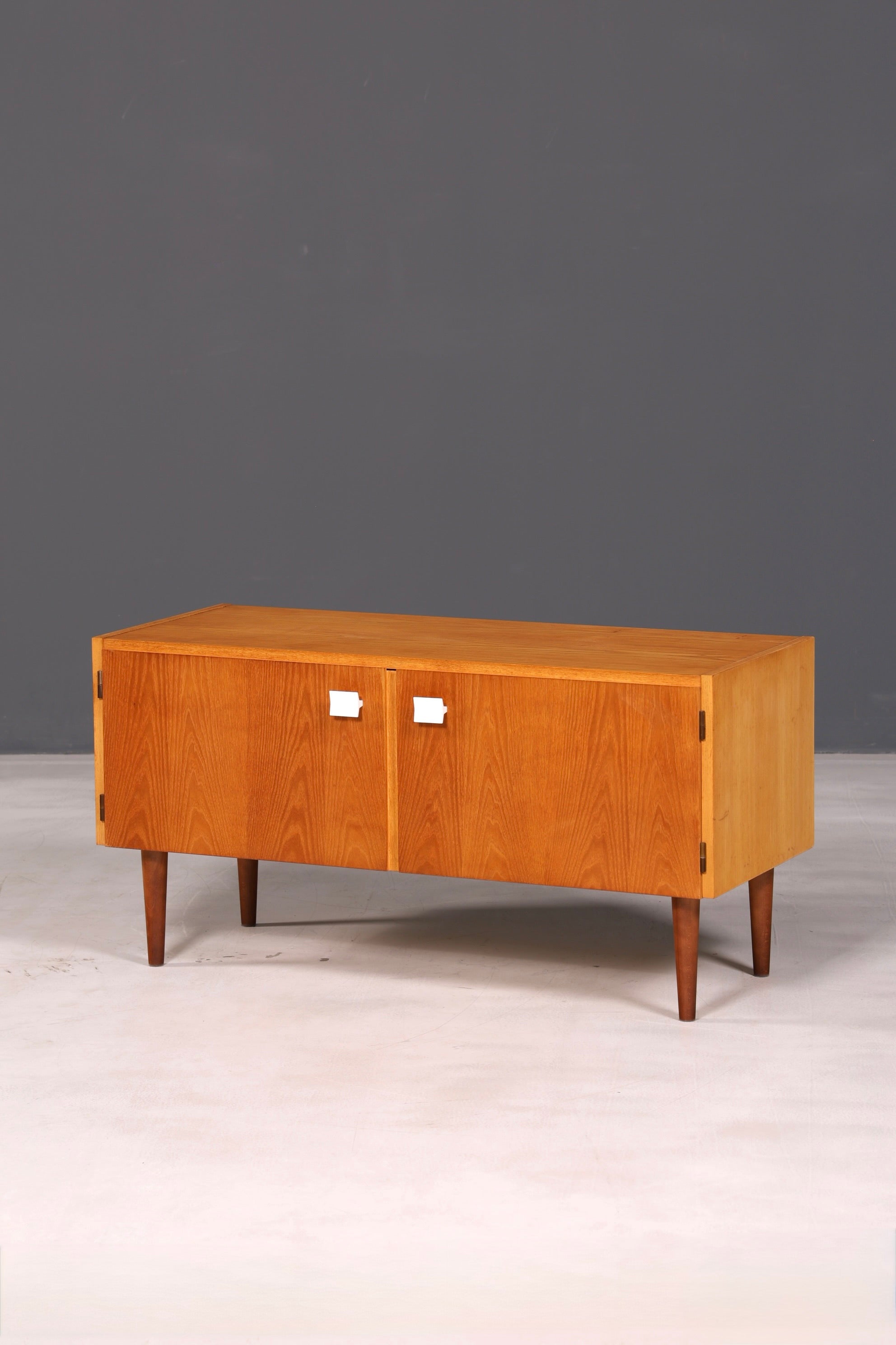Magnifique commode Hellerau originale, modèle 427, style mid-century, buffet, meuble TV vintage en bois véritable
