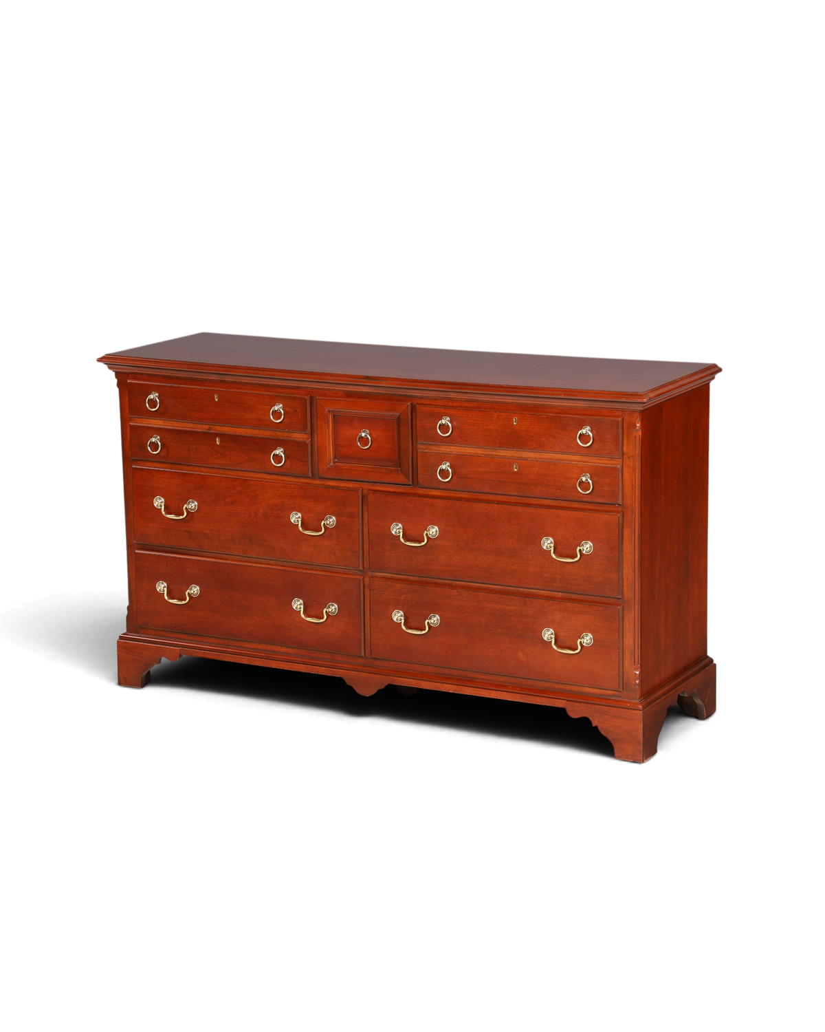 Hauptstadt Möblerei Drexel Heritage Kommode aus Holz im Antik-Stil mit sieben Schubladen und goldenen Beschlägen