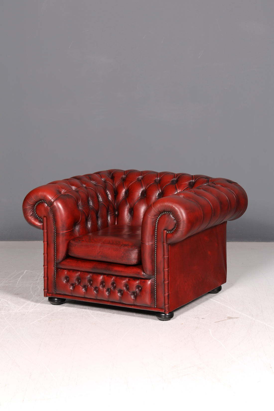 Stylish Original Chesterfield Armchair Oxblood Genuine Leather English Armchair Gentleman’s Chair Antique Leather Armchair