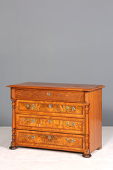 Wunderschöne Gründerzeit Kommode Louis Philippe Vertiko Nussbaum Sideboard um 1880