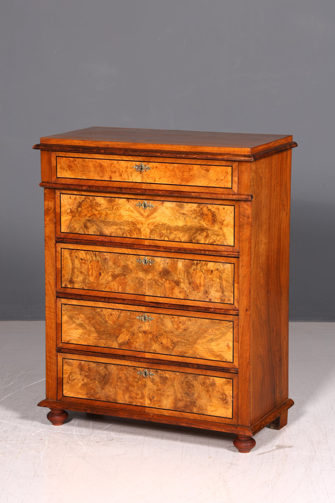 Dreamlike Gründerzeit Dresser Louis Philippe Drawer Dresser Antique Vertiko Linen Cabinet
