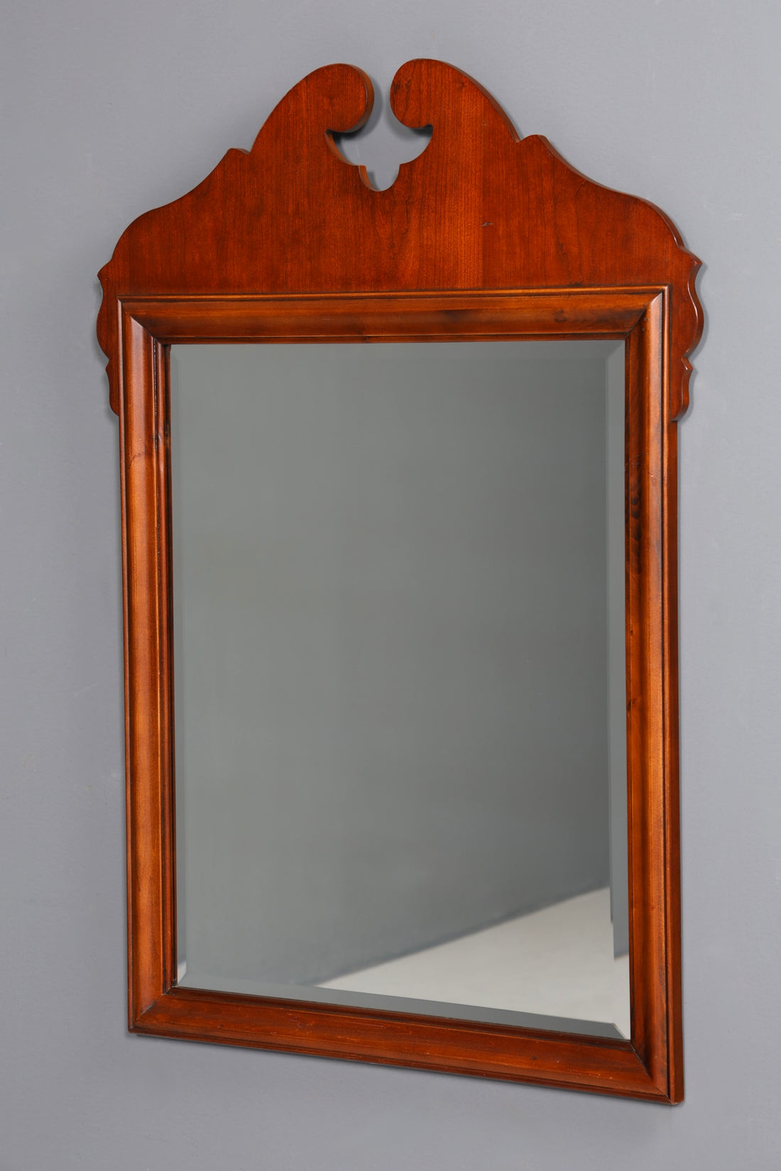 Magnifique miroir de marque Drexel Heritage, miroir mural en bois véritable, miroir de couloir, miroir en bois fabriqué aux États-Unis
