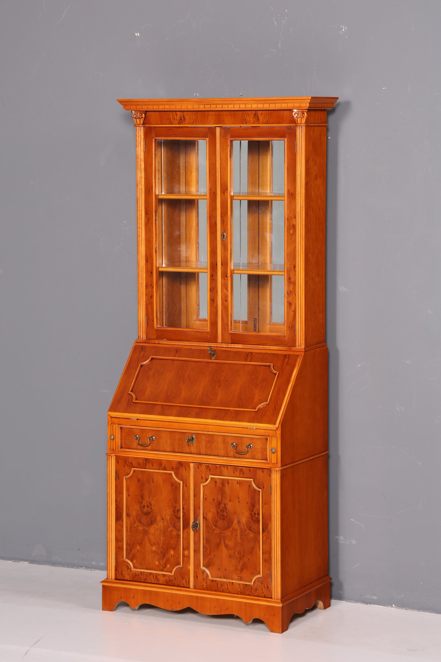 Stilvoller Englischer Sekretär Original Heldense Aufsatzsekretär Eibe Antik 60er Vitrine Schrank UK Büro