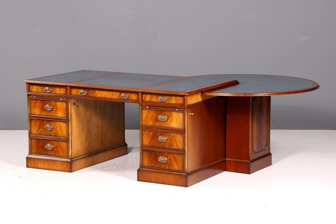 Magnifique bureau original Heldense en acajou avec dessus en cuir véritable, style anglais antique, bureau de direction, bureau partenaire avec espace de réunion