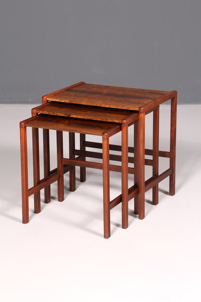 Ensemble de tables Filigranes du milieu du siècle, tables basses en palissandre, lot de 3 tables gigognes vintage, tables d’appoint découpées au laser