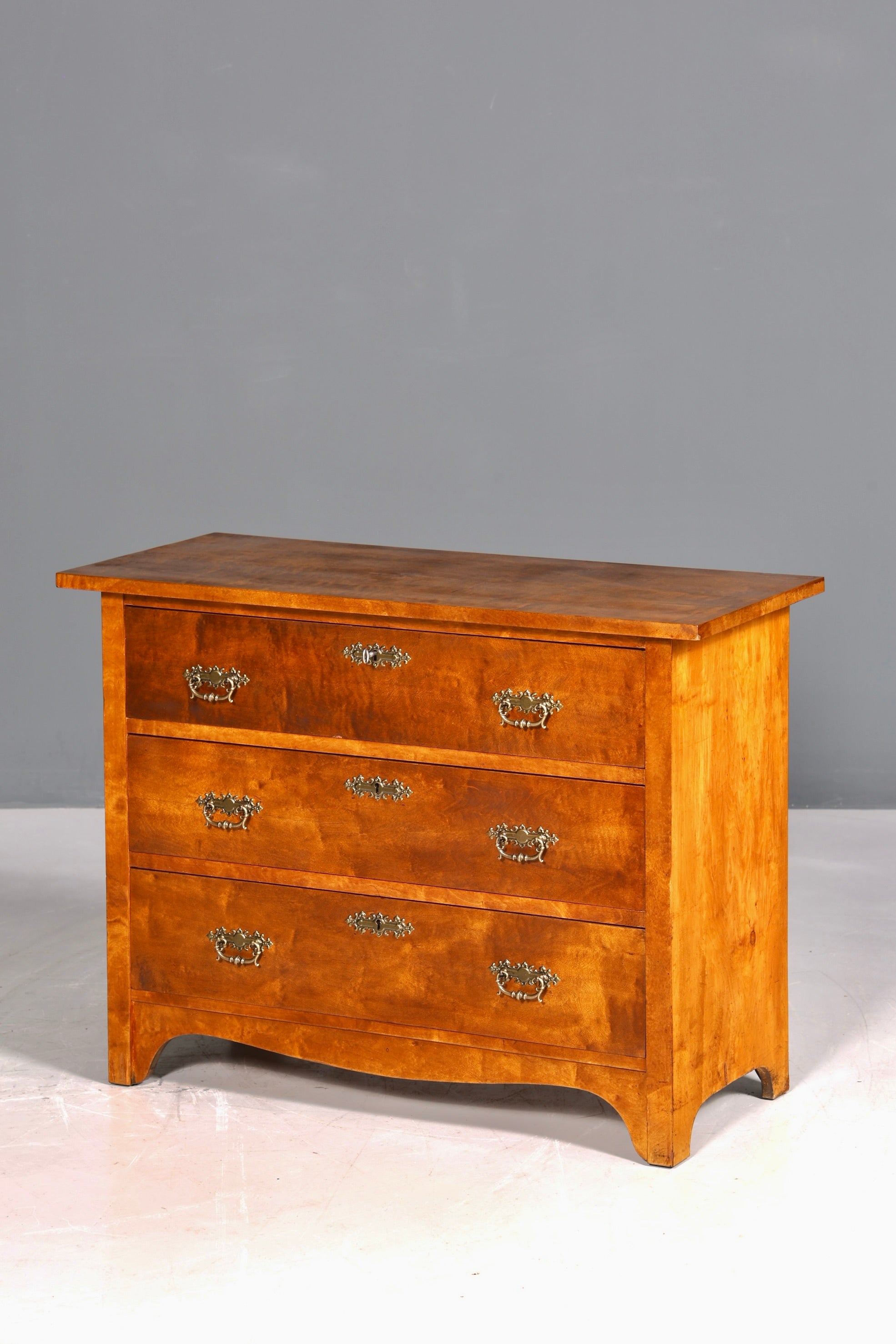 Magnifique commode Gründerzeit (fin du XIXe siècle), buffet ancien Art nouveau, commode, coffre à linge