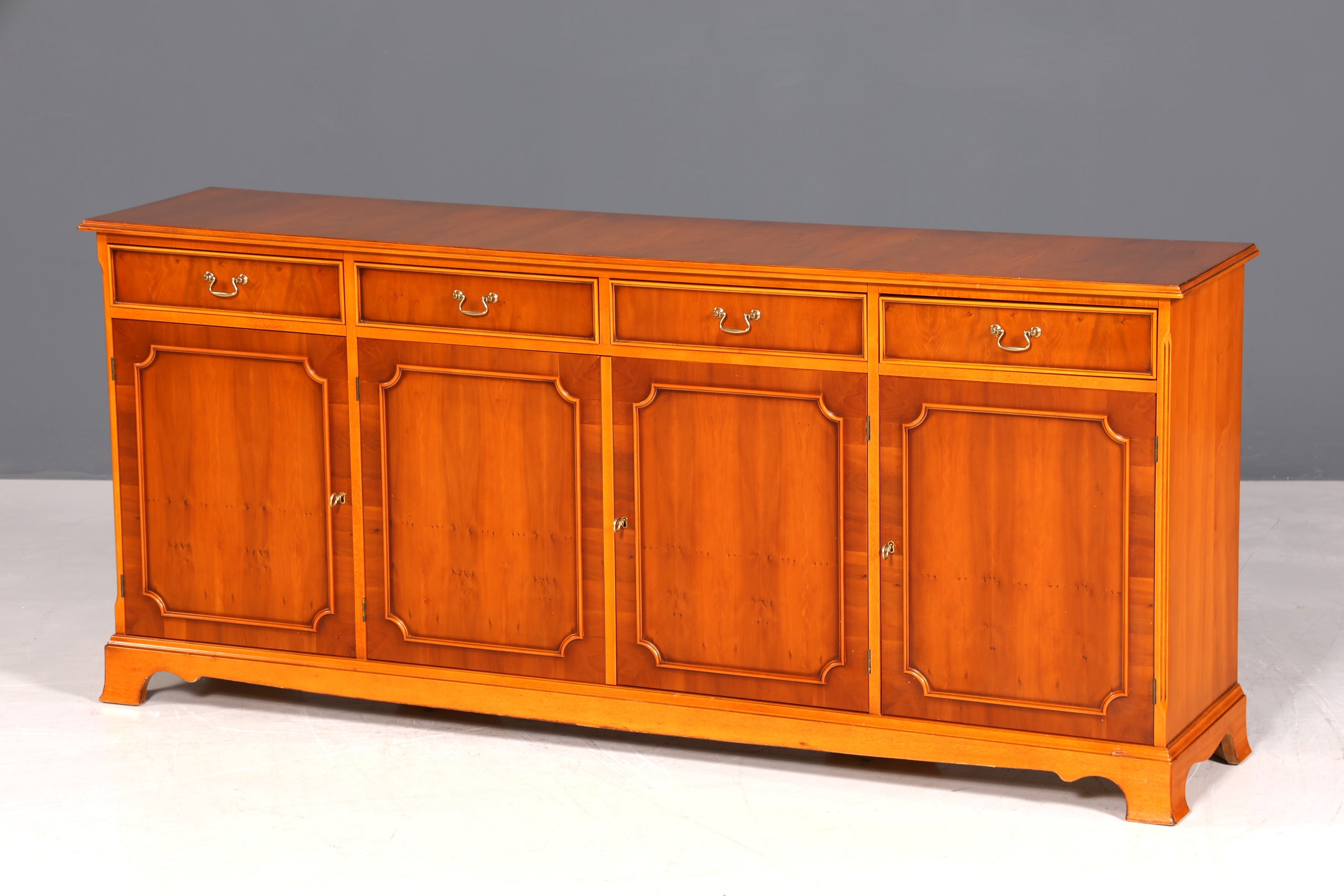 F991 Finish cm Wunderschönes Englisches Sideboard Eibe Schrank Antik Stil Buffetschrank Kommode