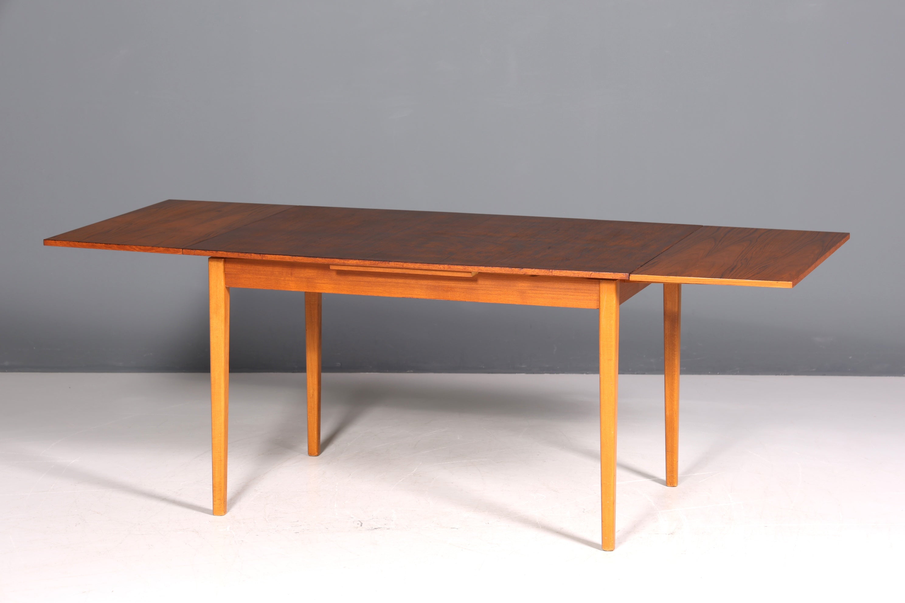 Magnifique table de salle à manger extensible vintage des années 50, table de cuisine rétro