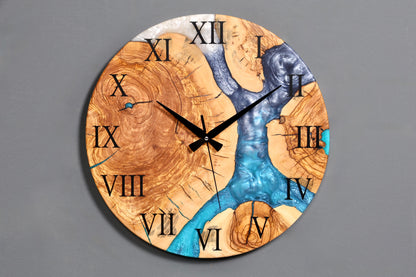 Horloge murale artisanale en résine époxy, motif olivier, horloge analogique en époxy
