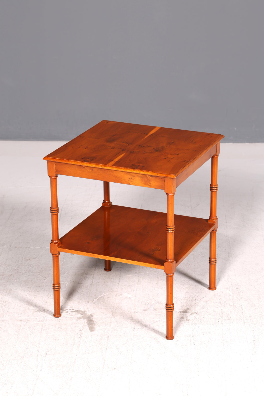 Edler Englischer Beistelltisch Ablagetisch Nachttisch Telefontisch Eiche Side Table