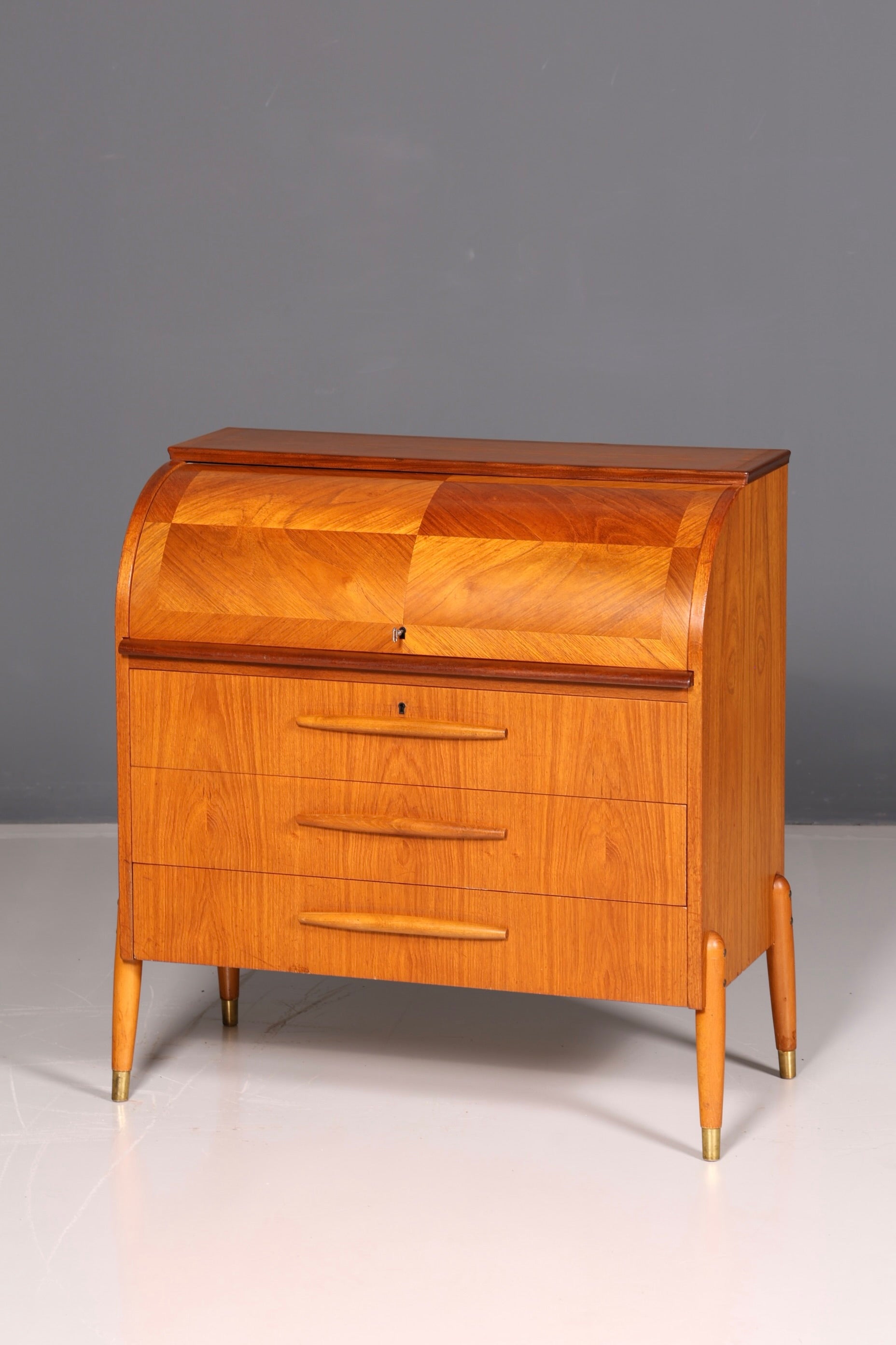 Magnifique secrétaire à rideau Mid-Century, commode de bureau, armoire vintage des années 60 en bois