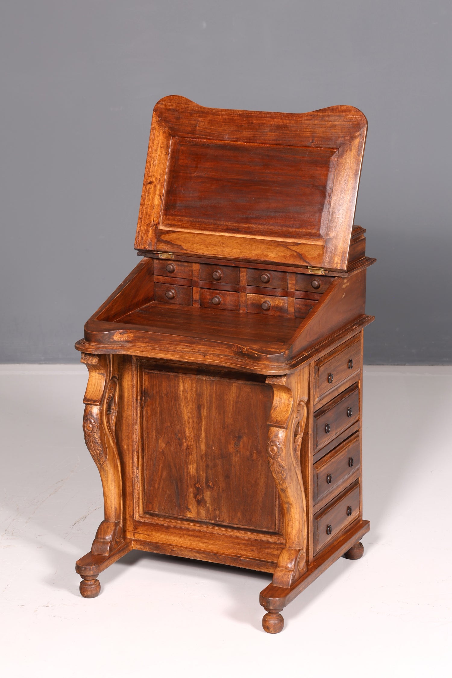Magnifique bureau Davenport anglais, secrétaire, commode à écrire de style victorien, commode ancienne vintage