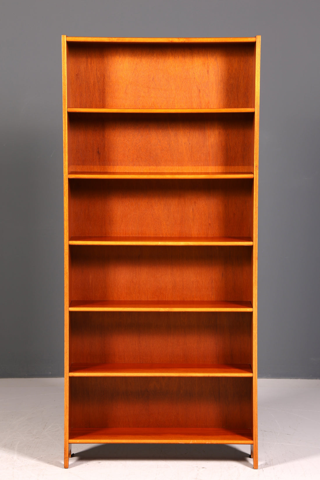Étagère élégante Mid Century vintage bibliothèque armoire rangement livres classique du design des années 60 en bois