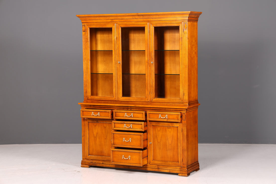 Wunderschöne Original Selva Vitrine Villa Borghese massiv Holz Buffet Schrank Bibliothek