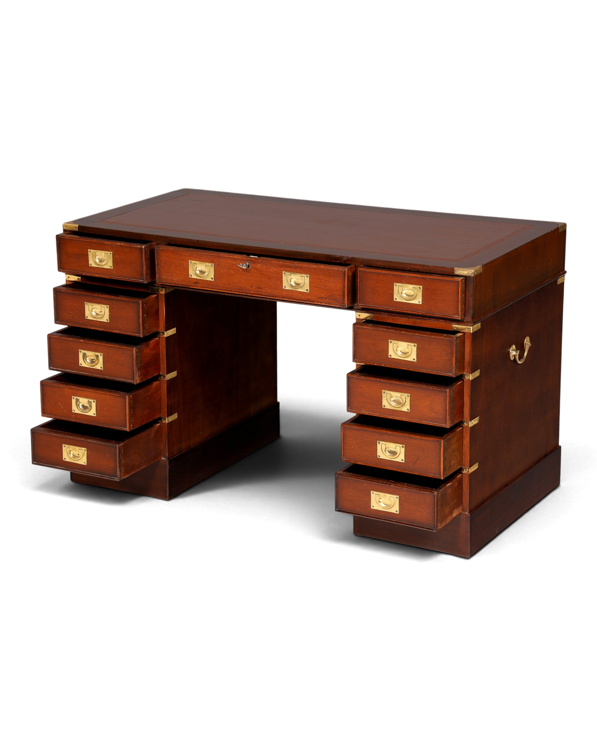 Hauptstadt Möblerei Schreibtisch im Military Chest Stil aus Holz mit Lederauflage und Messingbeschlägen