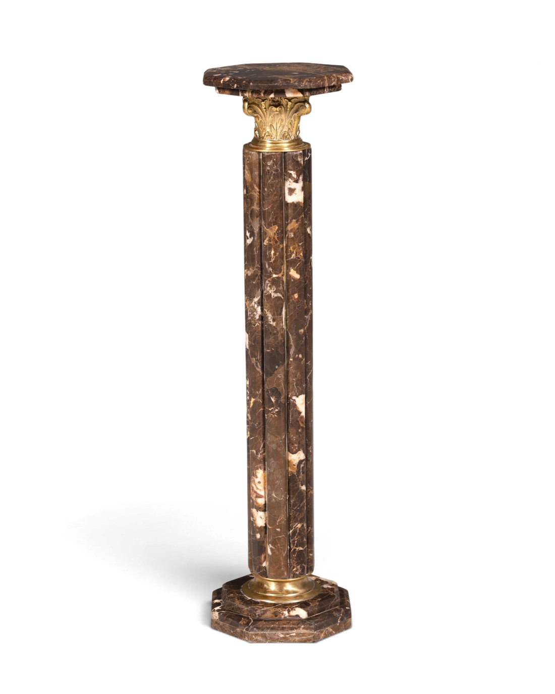Hauptstadt Möblerei Barock Marmor Blumensäule im Louis XV Stil mit goldenen Akzenten und achteckiger Ablage