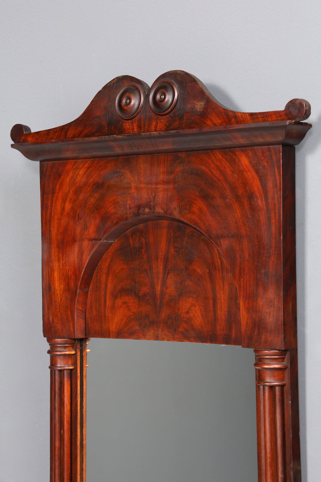 Magnifique miroir Biedermeier, style Louis-Philippe, datant d&