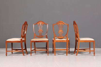 Ensemble élégant de 4 chaises anglaises style Hepplewhite, chaises de salle à manger anciennes, chaises de cuisine, ensemble de chaises vintage  