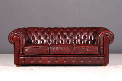 Wunderschönes Original Chesterfield Sofa 3-Sitzer Echtleder Oxblood Couch Englisch Ledersofa Vintage