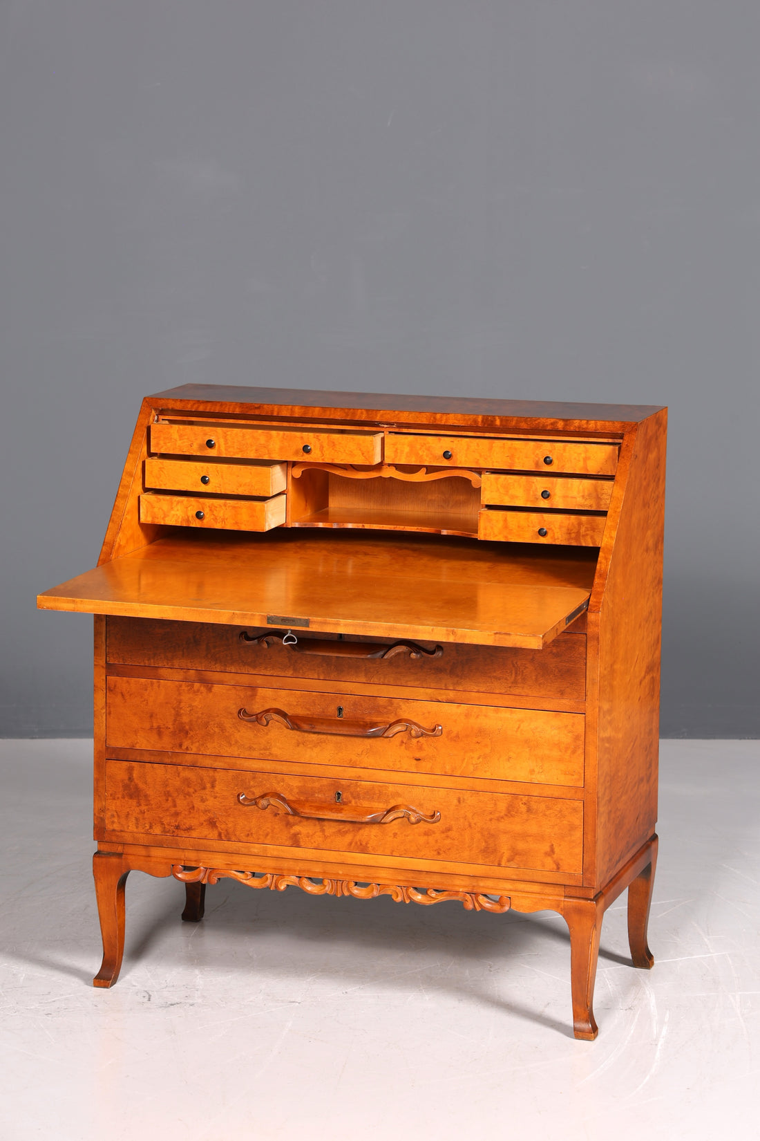 Magnifique secrétaire datant des années 1930, en bois de cerisier, commode de bureau.