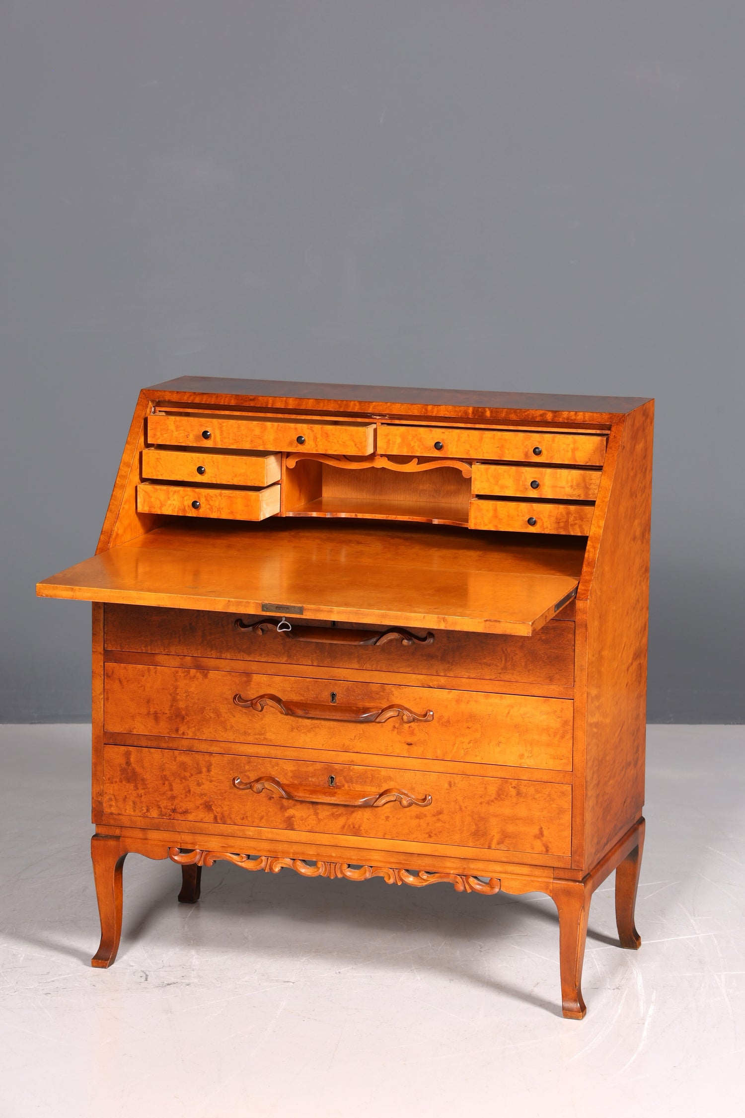 Magnifique secrétaire datant des années 1930, en bois de cerisier, commode de bureau.