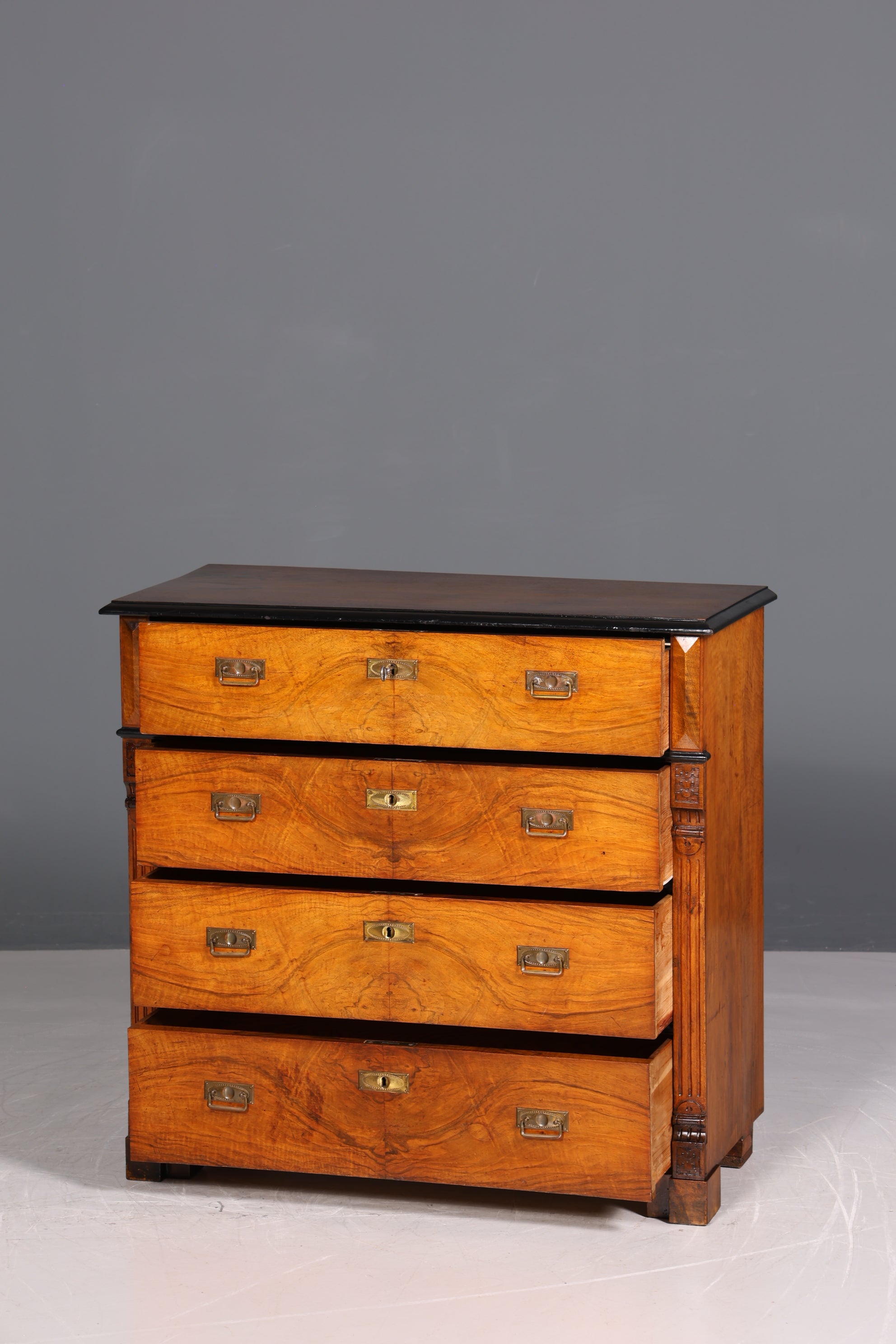 Belle commode Gründerzeit, commode antique Art Nouveau vertiko