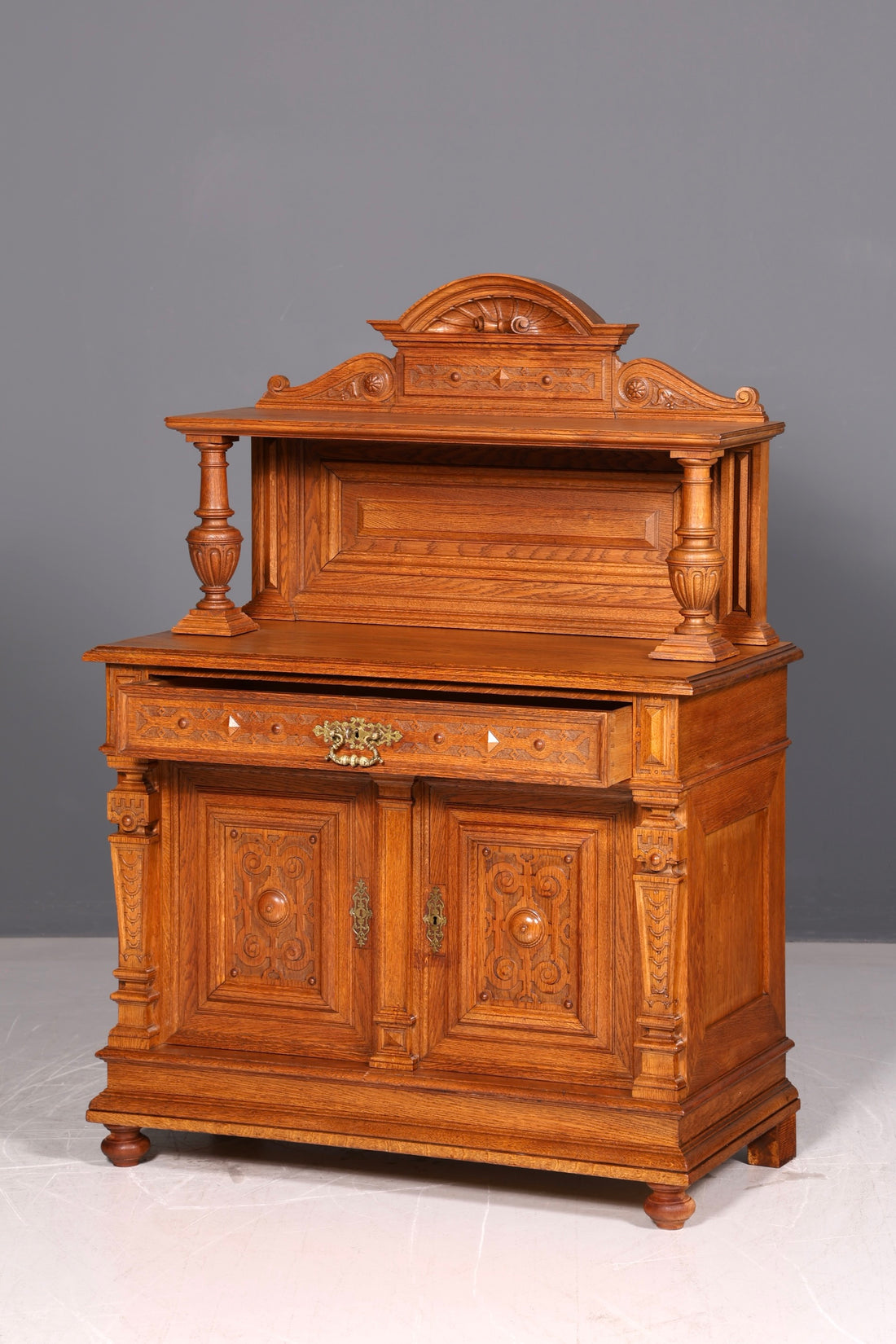 Magnifique Buffet Gründerzeit Chêne Enfilade Partie Haute Commode Ancien Buffet Vertiko vers 1890 Vintage
