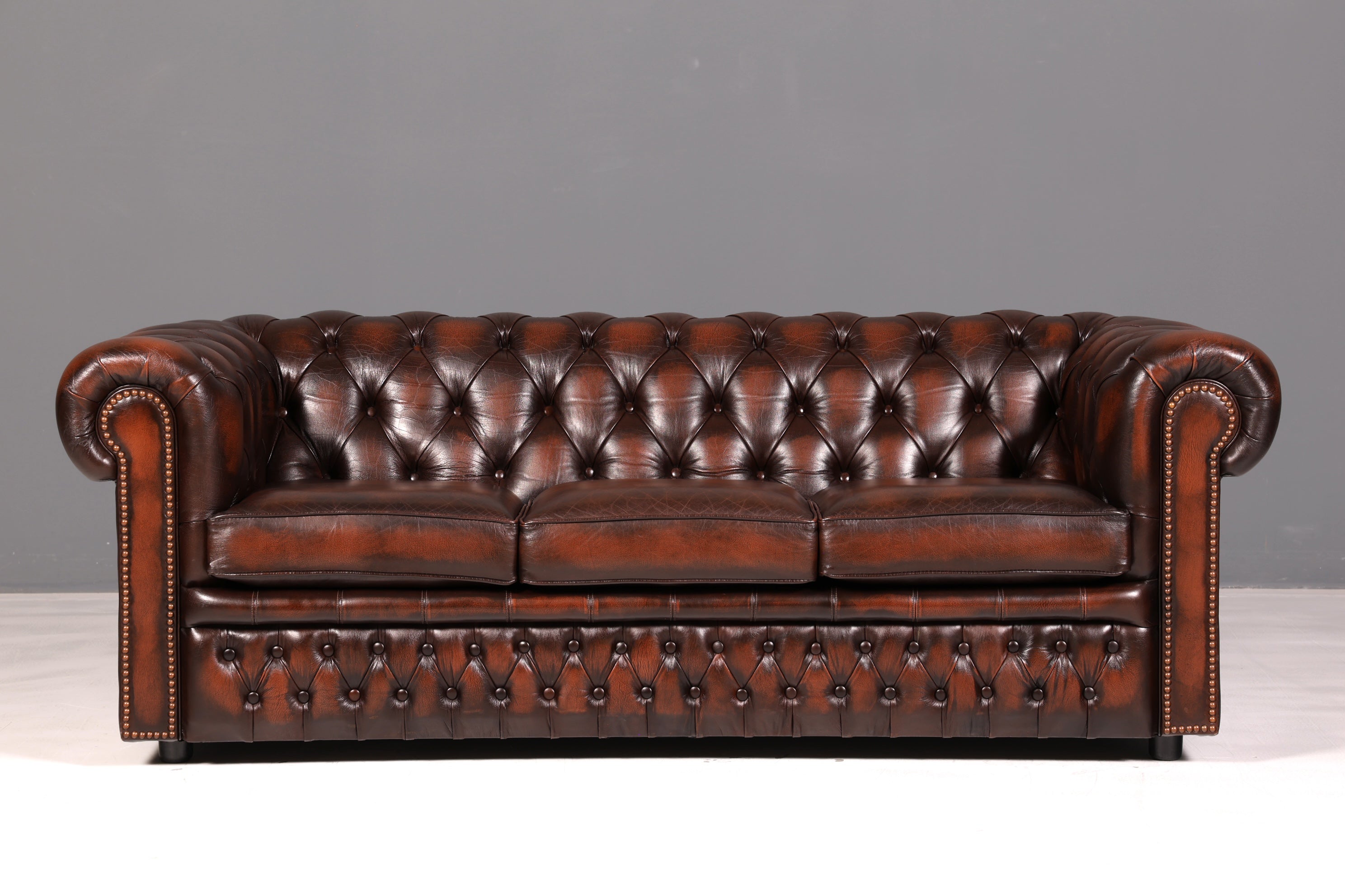 Magnifique canapé Chesterfield Centurion original, 3 places, en cuir véritable, canapé anglais capitonné en cuir