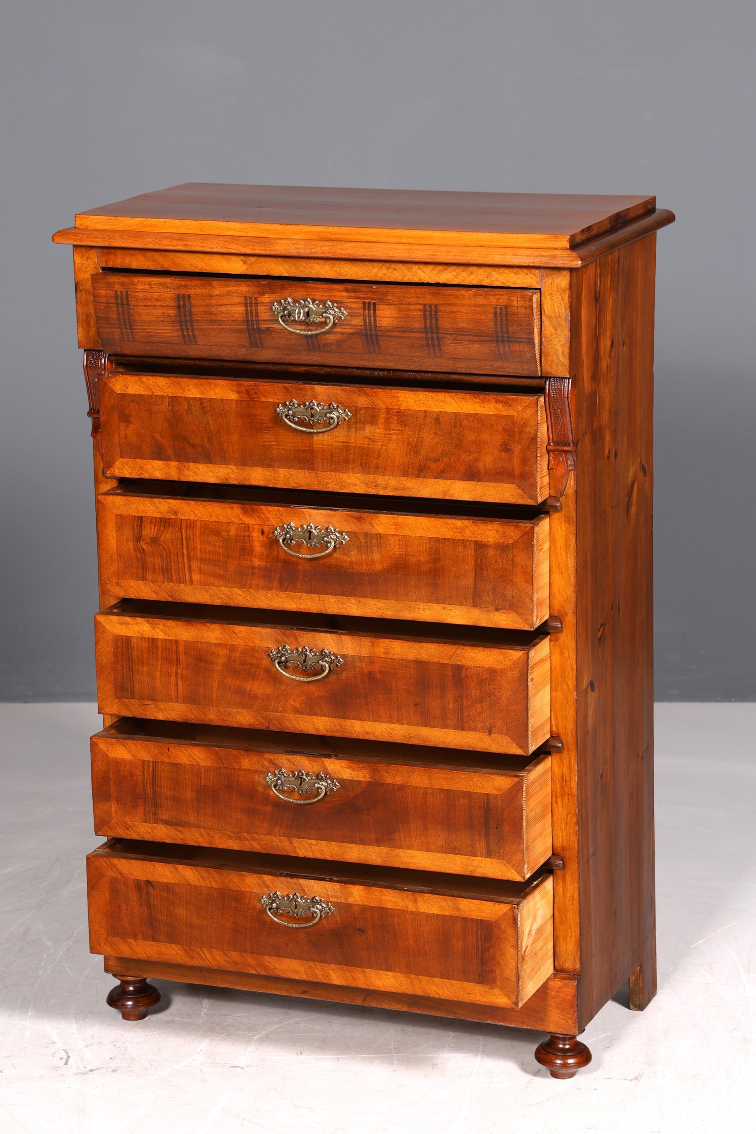 Commode élégante Gründerzeit vers 1890, vertiko Art Nouveau, chiffonnier antique, commode en lin