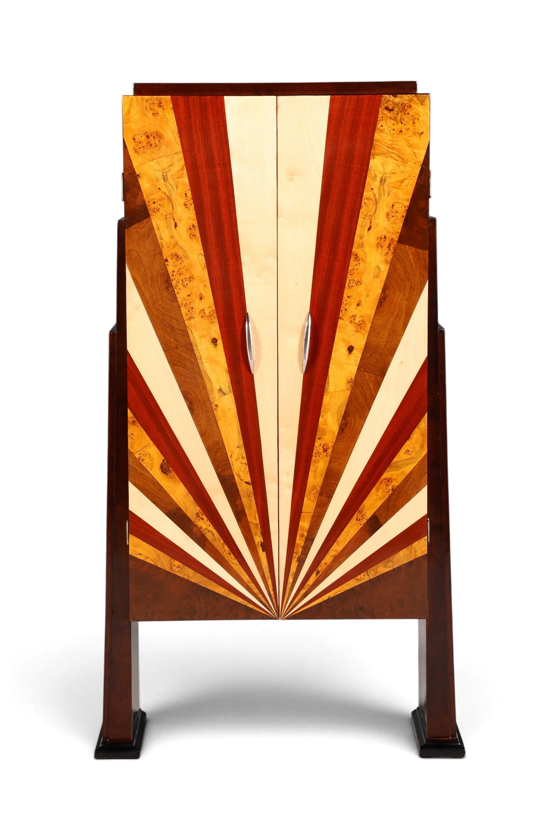 Hauptstadt Möblerei Art Deco Highboard Sun aus massivem Echtholz mit markantem strahlenförmigem Furniermuster
