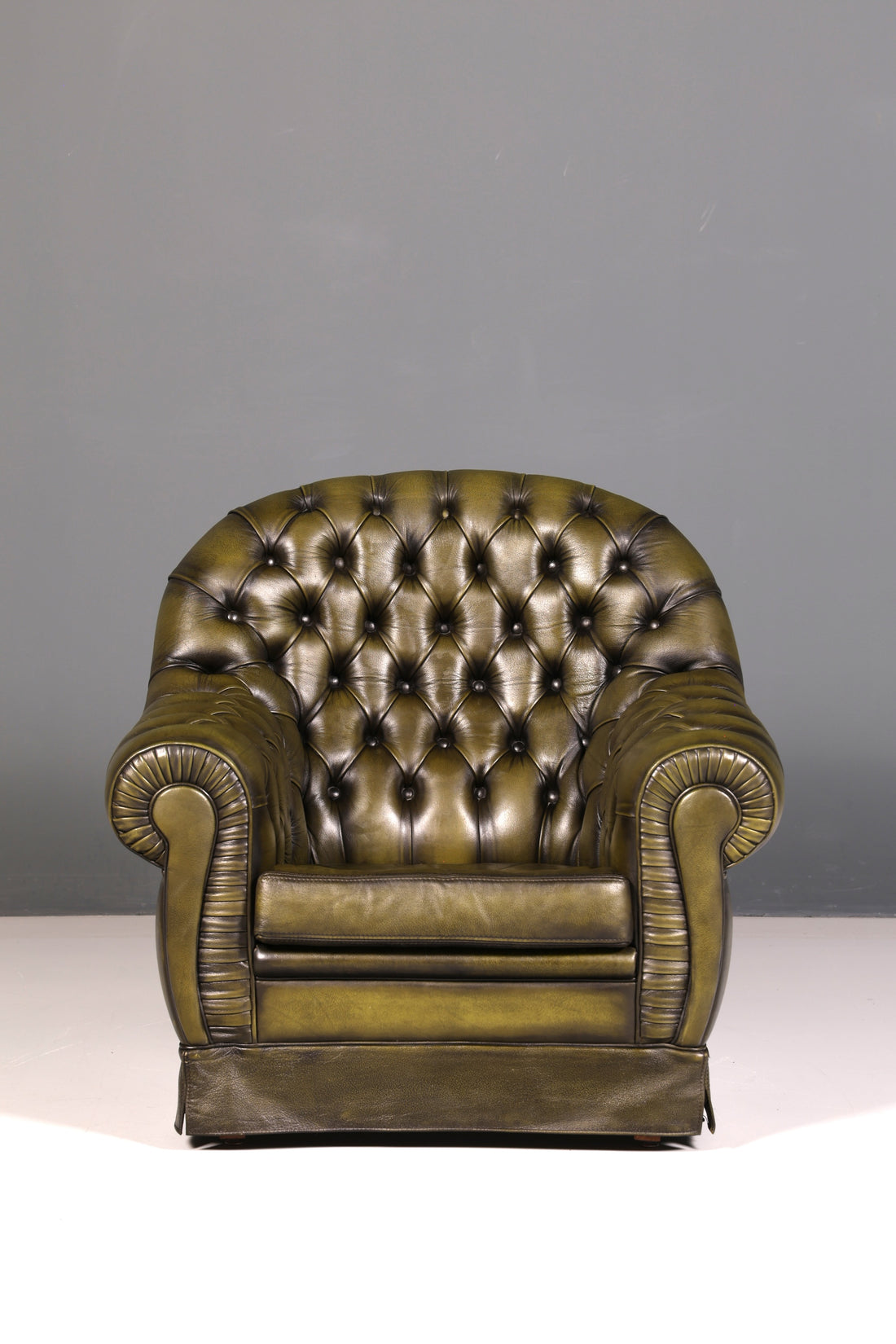 Edler Original Chesterfield Sessel Englisch Echt Leder Lesesessel Lounge Antik UK