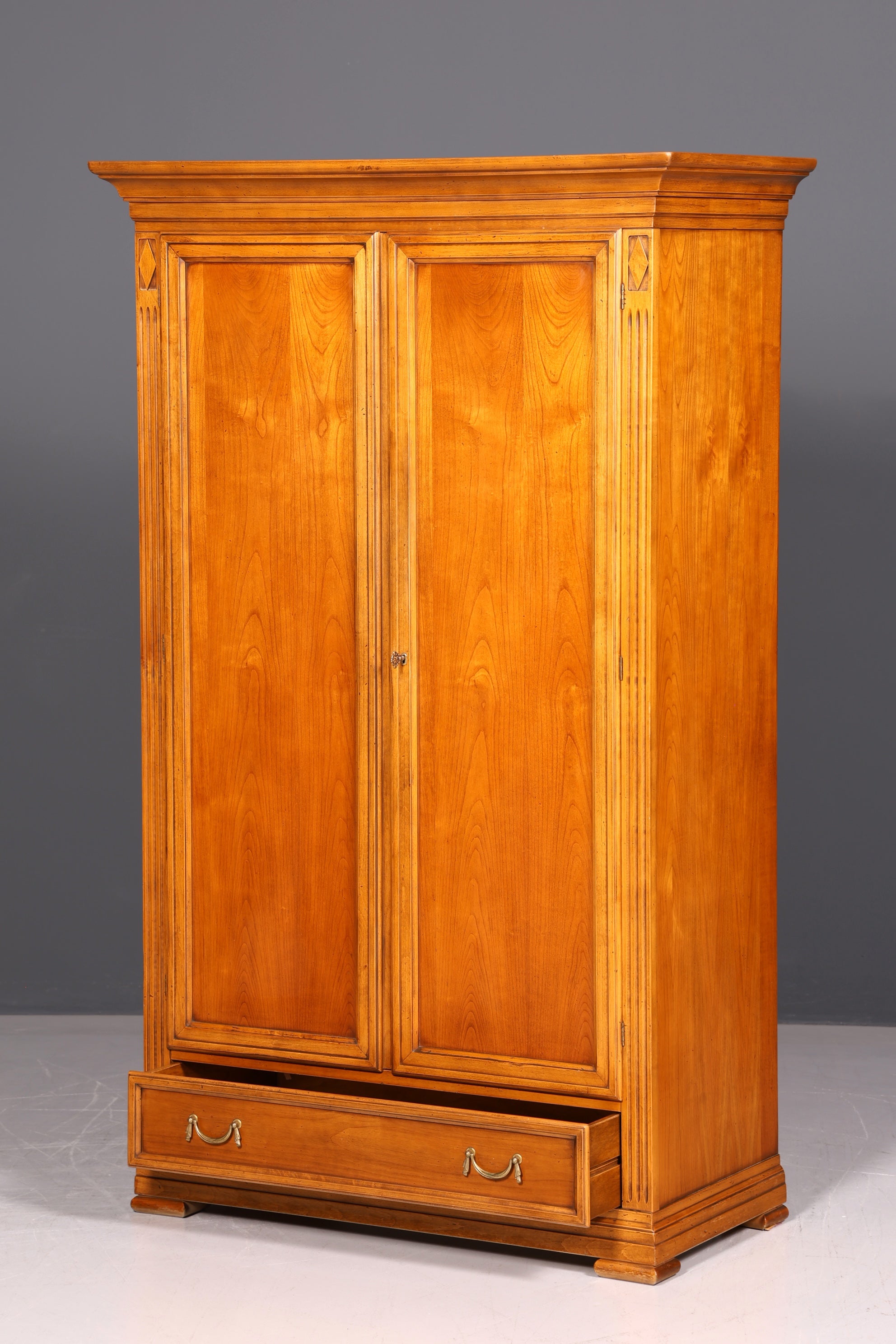Traumhafter Original Selva Schrank Villa Borghese Antik Stil Massiv Holz Dielenschrank Kleiderschrank