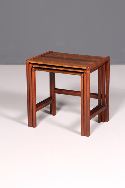 Ensemble de tables Filigranes du milieu du siècle, tables basses en palissandre, lot de 3 tables gigognes vintage, tables d’appoint découpées au laser