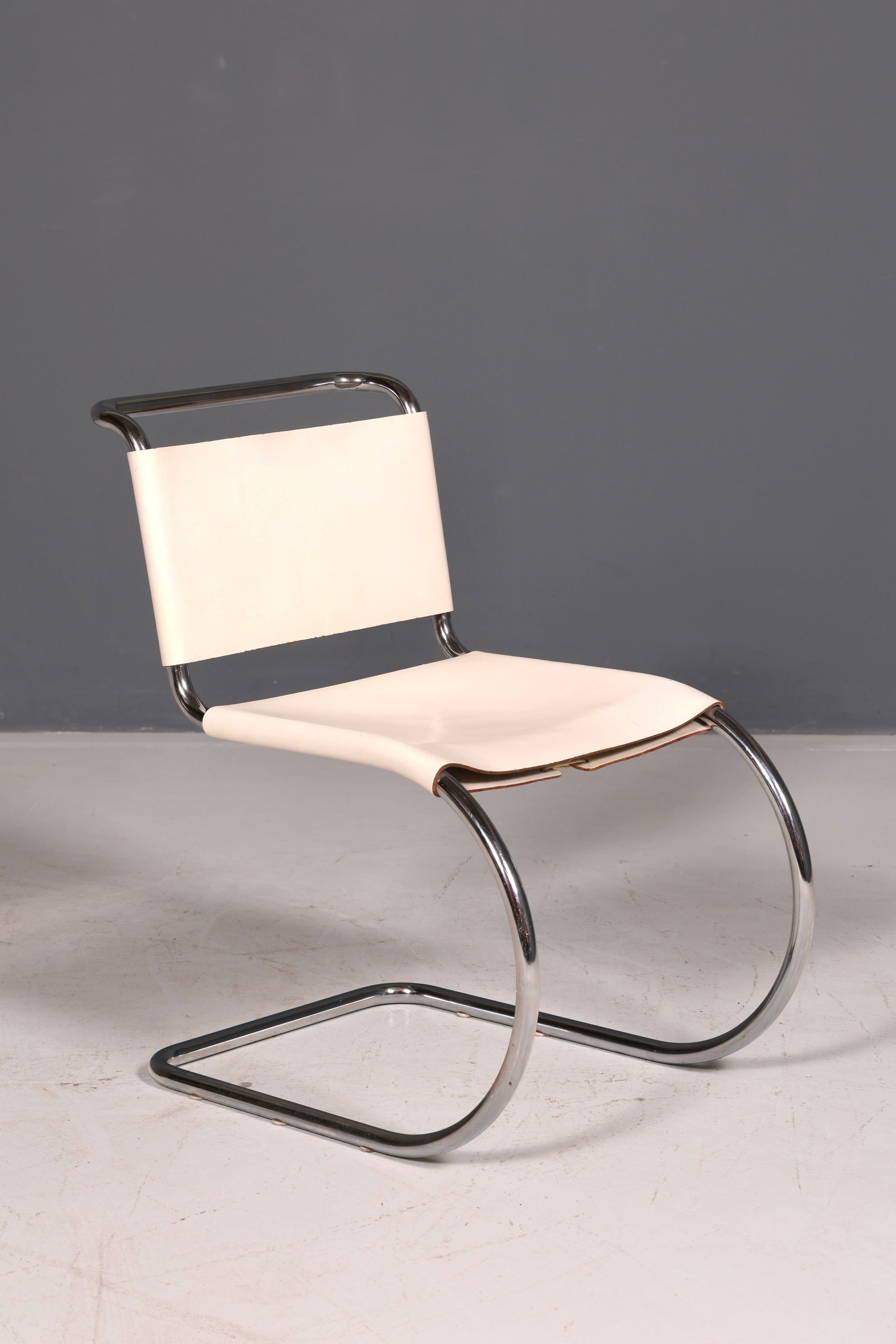 Edler Original Knoll International Freischwinger Stuhl MR Chair Mies van der Rohe Chrom Leder Weiß Bauhaus Designklassiker Sekretär Stuhl Esszimmer Stuhl 2 von 2