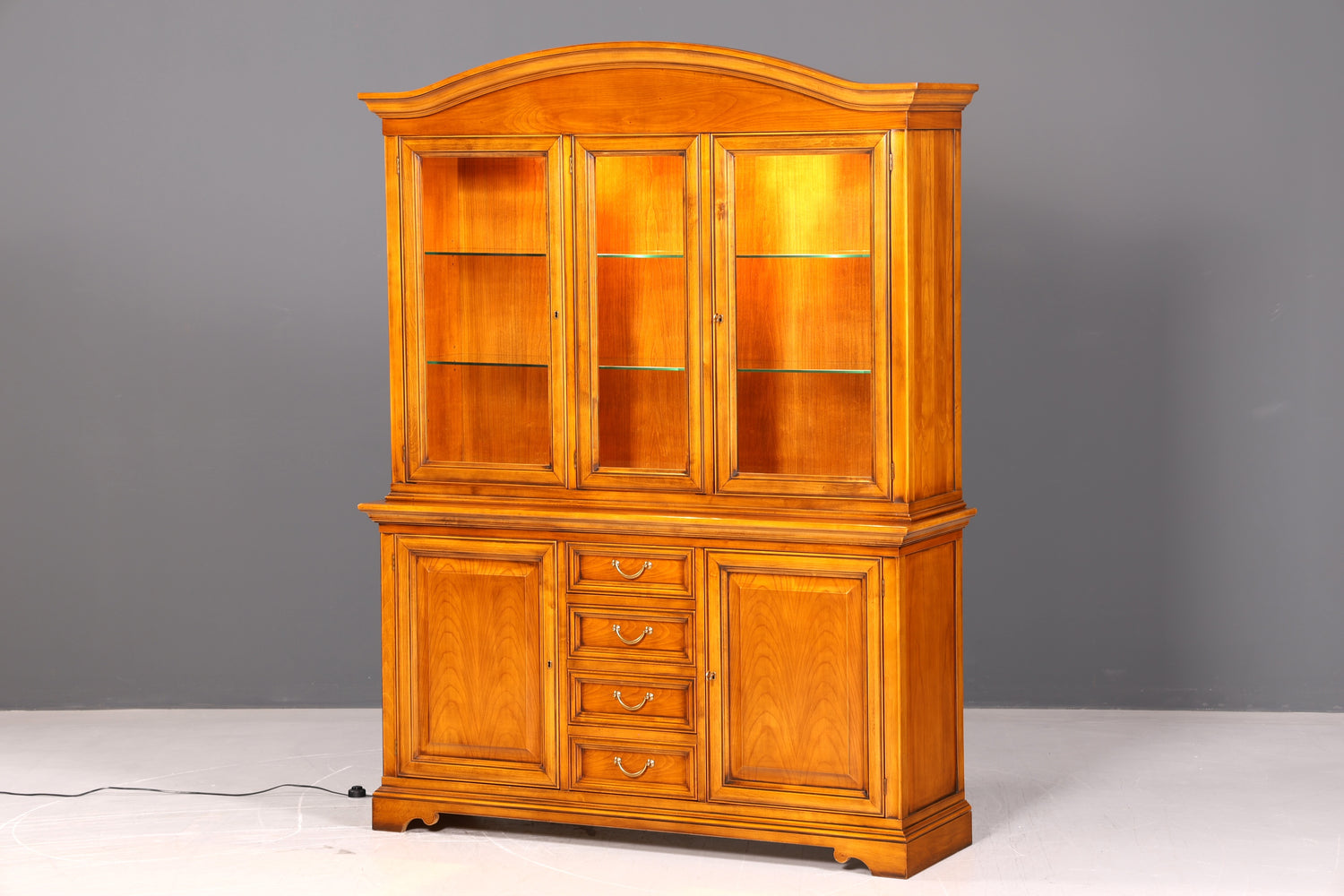 Traumhafte Original Selva Vitrine Kirschholz Buffet Bibliothek Antik Stil Schrank Geschirrschrank Italienische Möbel