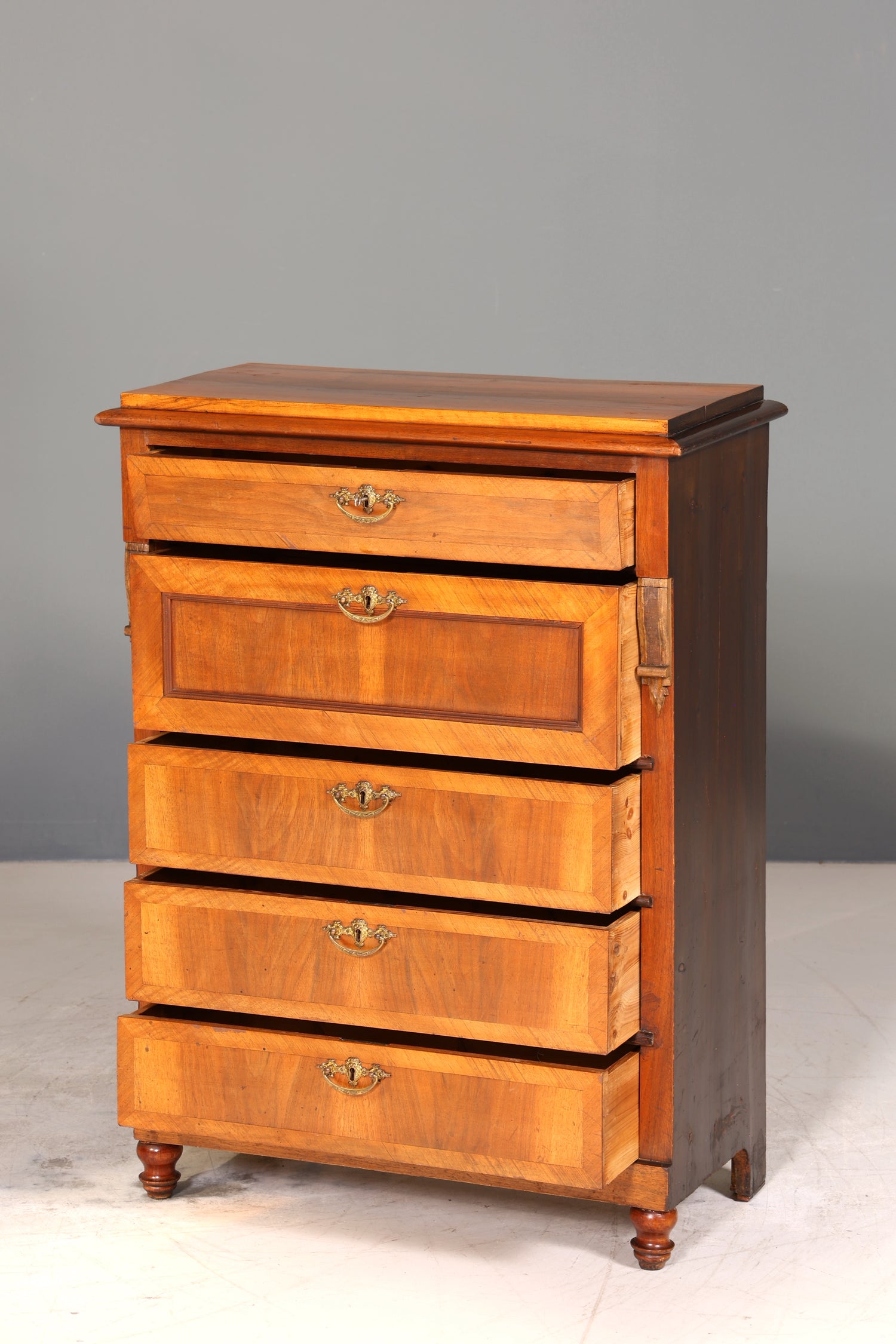 Stilvolle Gründerzeit Kommode Jugendstil Vertiko Schubladenkommode Antik Wäschekommode Chiffoniere