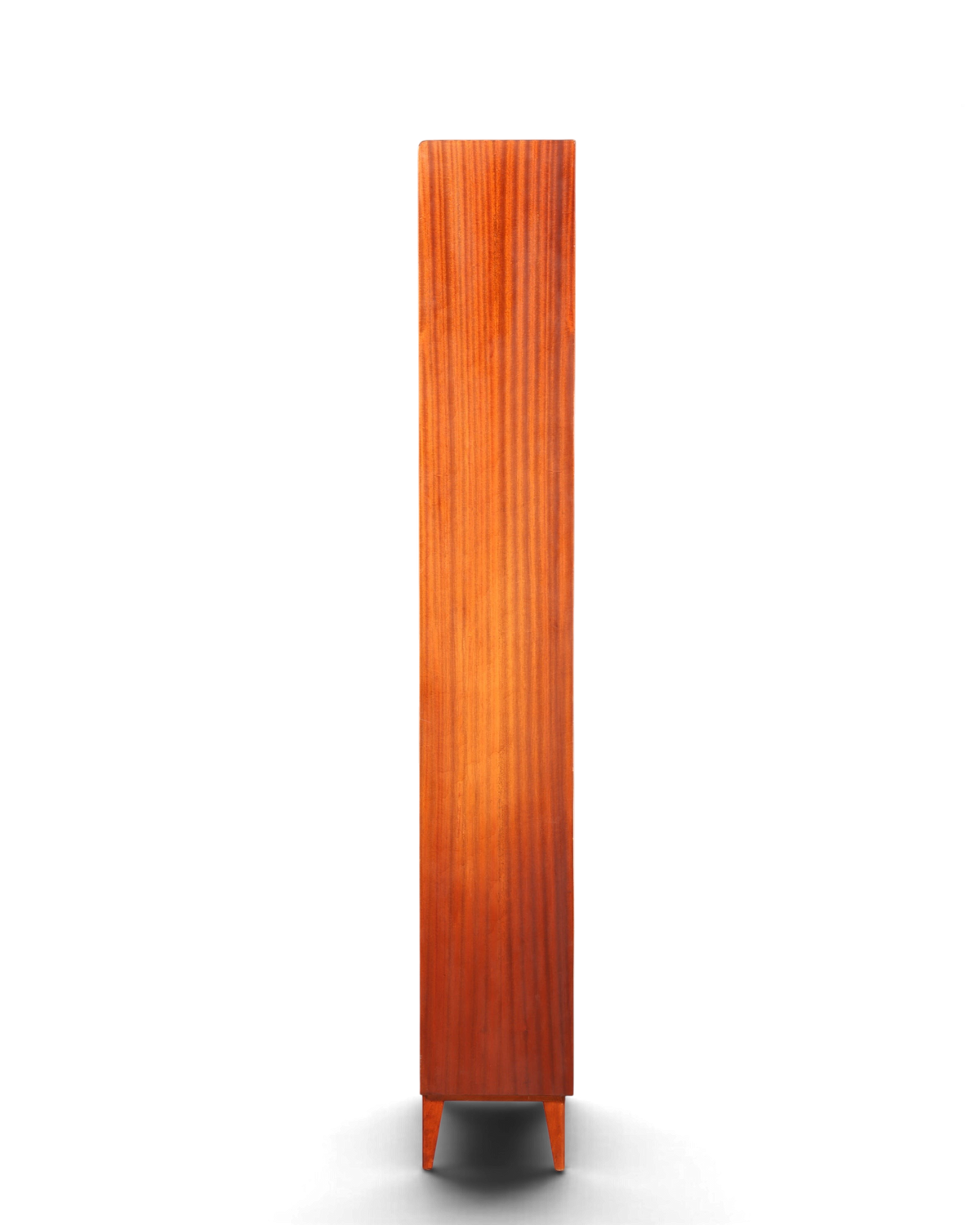 Hauptstadt Möblerei Mid Century Regal aus massivem Holz mit schmaler Silhouette und eleganter Maserung im 60er Stil