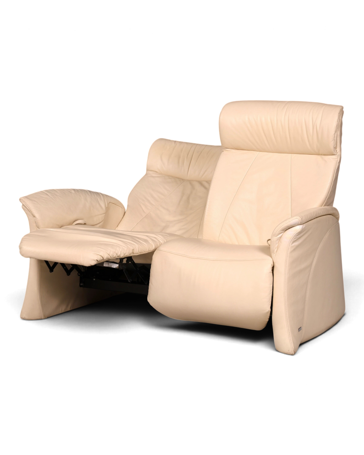 Hauptstadt Möblerei Relaxsofa in Creme mit verstellbarer Fußstütze und hochwertigem Lederbezug