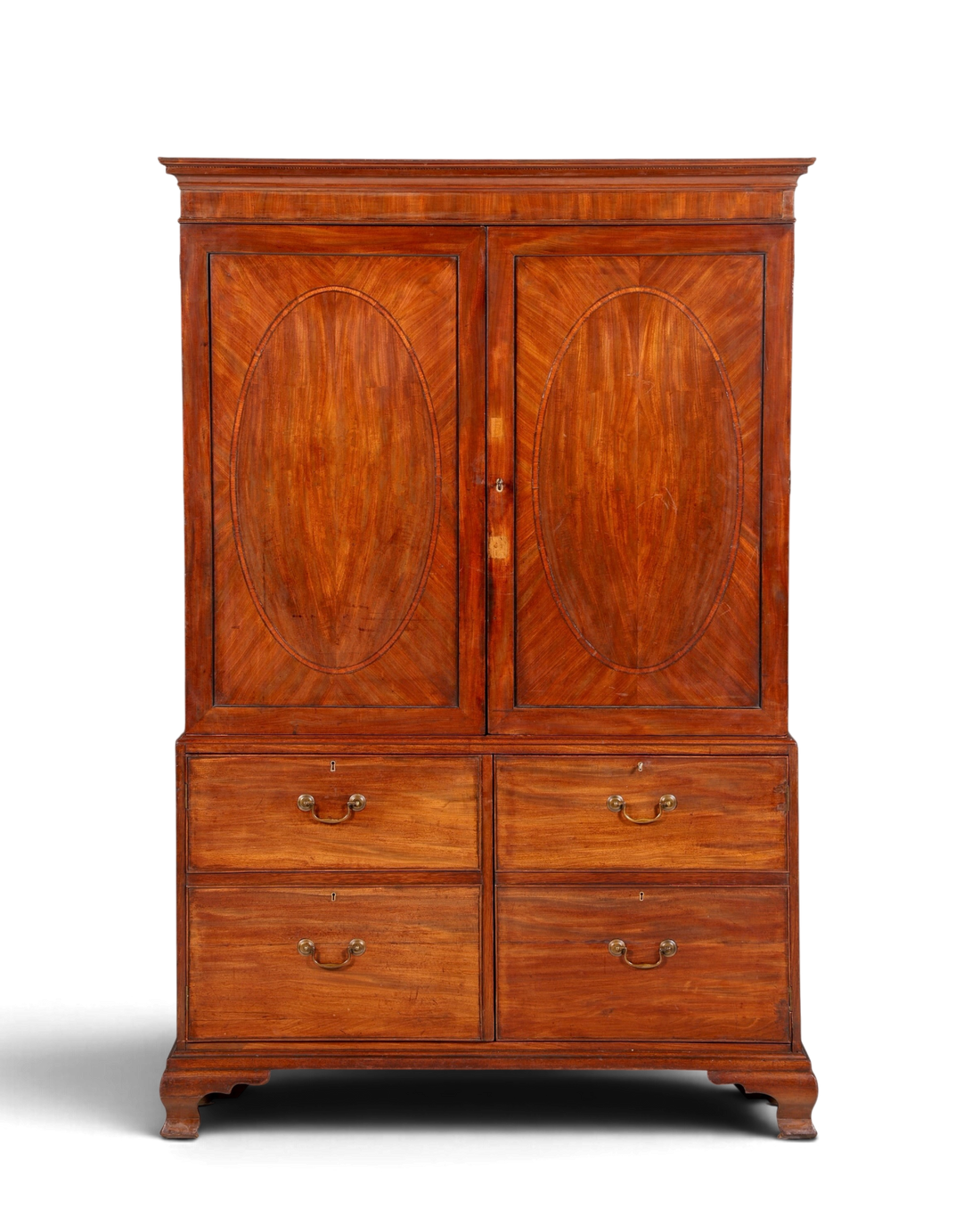 Hauptstadt Möblerei antiker englischer Mahagoni Wäscheschrank um 1900 mit Oval-Intarsien und vier Schubladen