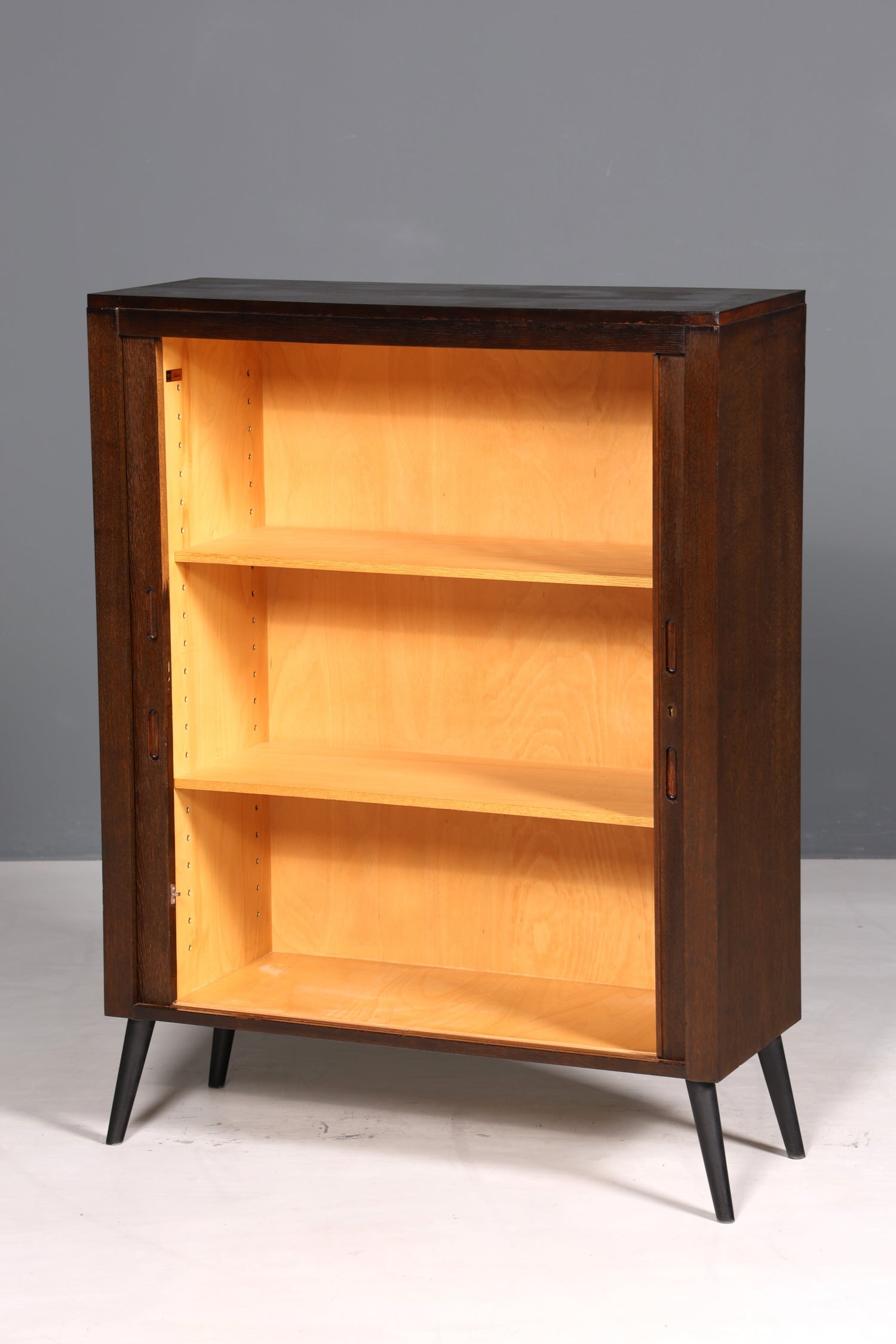 F706 Finition Magnifique meuble de style Mid-Century des années 1960, armoire à linge, classeur, commode (Copie)