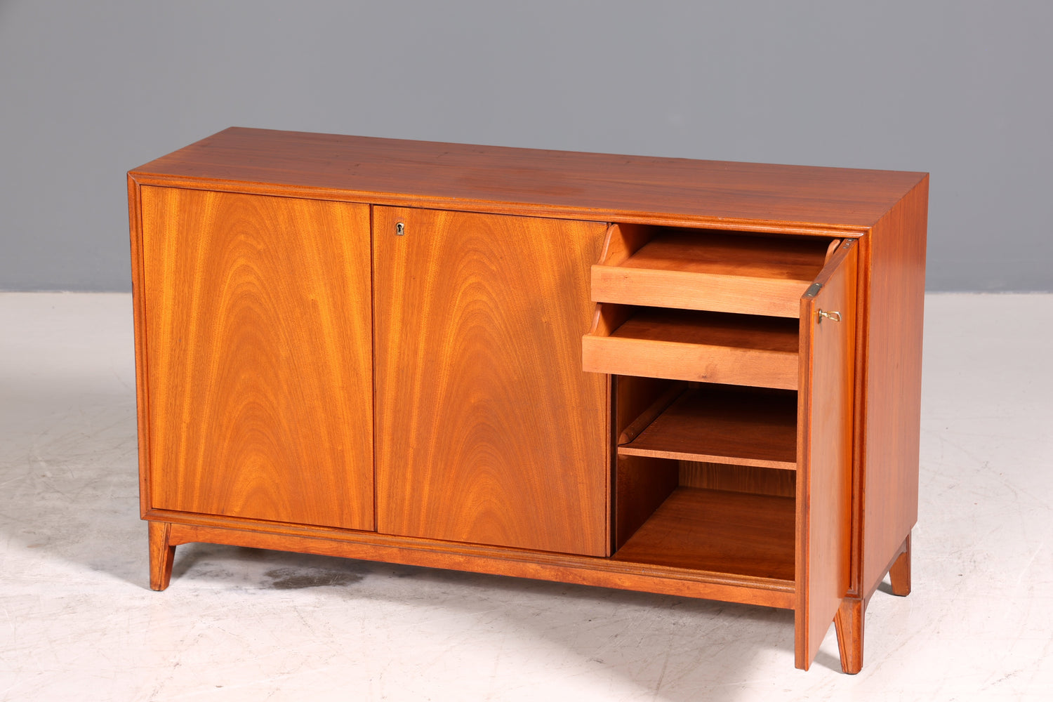 Wunderschönes Mid Century Sideboard Vintage Kommode TV Schrank Flurkommode 60s